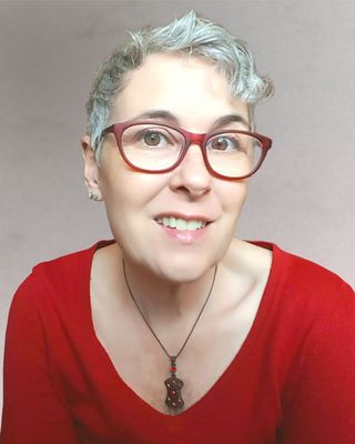 Photo of Kate Urquhart, Registered Psychotherapist in Ontario