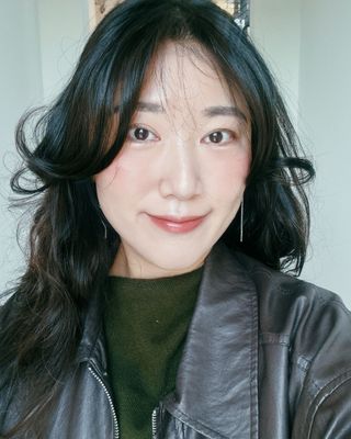 Photo of Hanna Yoo, Art Therapist, MA, ATR-P, LPC-A