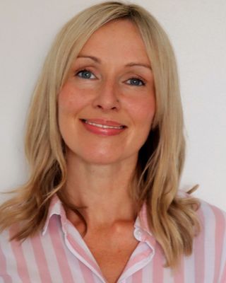 Photo of Emma Louise Blakemore, Psychotherapist in Nottingham, England