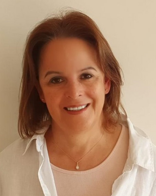 Photo of Elaine Tarsh, Counsellor, MBACP Accred