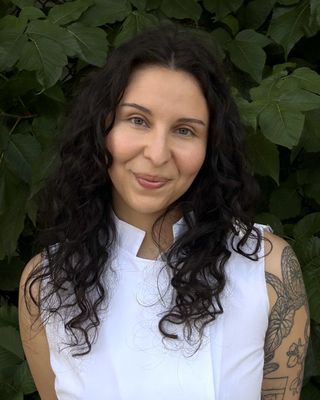 Photo of Pau Benavides, LMSW