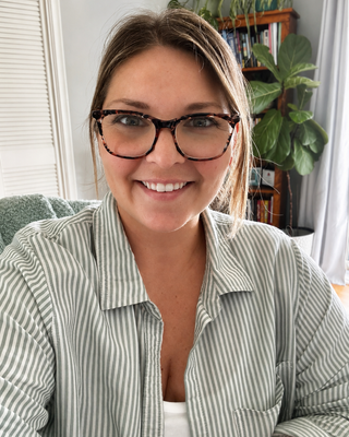 Photo of Ashley Couto - Ashley Couto Psychotherapy, Registered Psychotherapist (Qualifying), MACP, BA