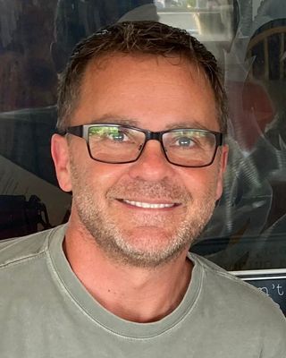 Photo of Lou Bardach, Clinical Social Work/Therapist, MSW, LCSW