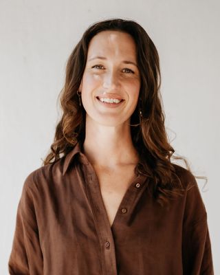 Photo of Alysia Gillham, Registered Psychotherapist, MACP, BA