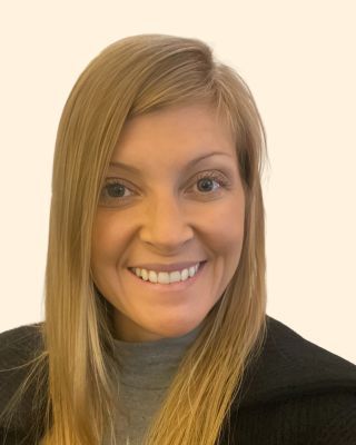 Photo of Rozalyn Oliver, Psychiatric Nurse Practitioner, MSN, PMHNP