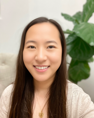 Photo of Yolia Xiaoyin Zhong, Marriage & Family Therapist, LMFT, MA, EMDR