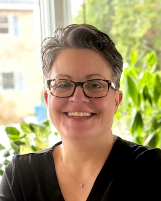 Photo of Lisa Morin, Clinical Social Work/Therapist, LICSW