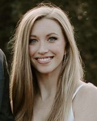 Photo of Dani Barker, MS, LPC, Licensed Professional Counselor in Tulsa