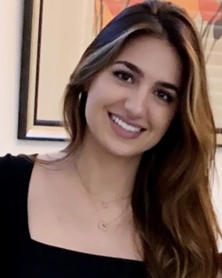 Photo of Siobhan Chamoun, Psychologist in Los Angeles, CA