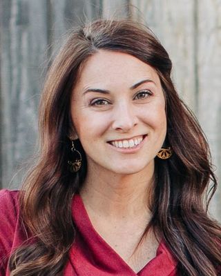 Photo of Avie Walker, Pre-Licensed Professional, MA, APCC, CCTP