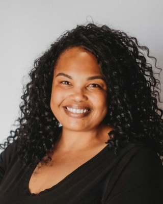 Photo of Latoya Jones, Clinical Social Work/Therapist, LCSW