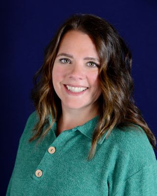 Photo of Sara McNallie, MS, MFT-IT, Marriage & Family Therapist Associate