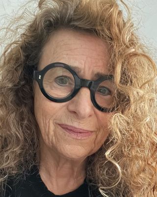 Photo of Tracylena Morgan, Counsellor, MSc, COSRT General