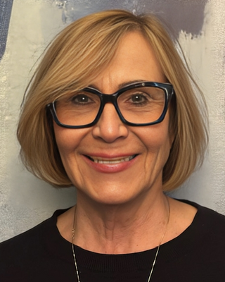 Photo of Evelyn Llewellyn, Psychologist, LP