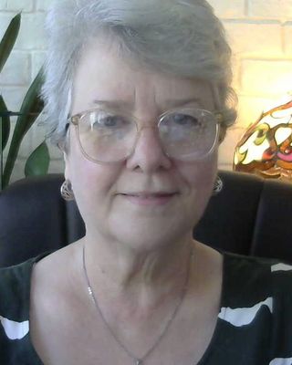 Photo of Dr. Loralyn Lacey, Licensed Professional Counselor, PhD, LPC, LMHC, NCC