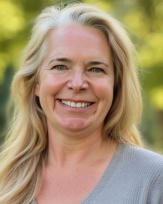 Photo of Lisa McArthur - Lisa McArthur - Me Time Therapy, RSSW