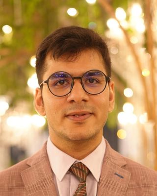 Photo of Wajeeh Hassan, Counsellor, MSc, MNCPS Acc.