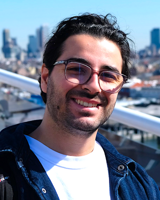 Photo of Filippo Folino, Registered Psychotherapist (Qualifying)