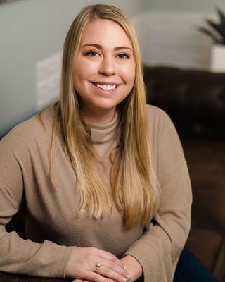 Photo of Chloe Ennis, Clinical Social Work/Therapist, MSW, LCSW