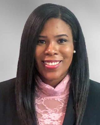 Photo of Kristina Paris, Associate Clinical Social Worker in Los Angeles, CA