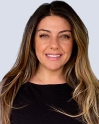 Photo of Raheleh (Rae) Foghi, Registered Psychotherapist (Qualifying), MACP, BSc, ECE