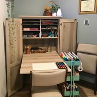 Gallery Photo of Art Therapy table