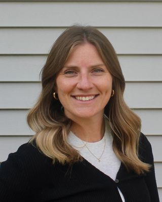 Photo of Brenna Pant, Clinical Social Work/Therapist, LLMSW