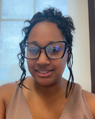 Photo of Khadijah Higginbotham, Pre-Licensed Professional, LSW