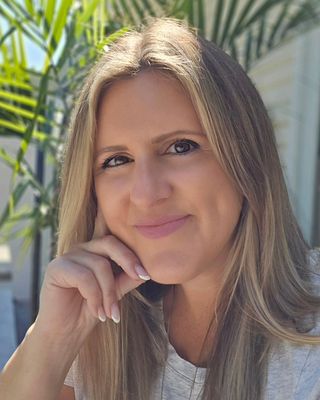 Photo of Suzanne Loftus, Marriage & Family Therapist, MA, LMFT-D, CCTP, CSTFP