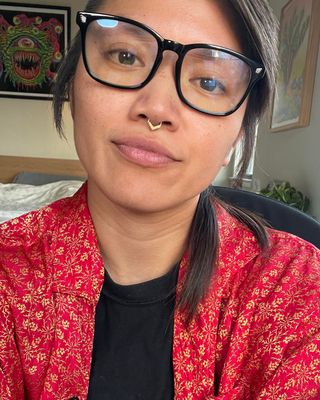Photo of V (Vivian) Pham, Marriage & Family Therapist, MA, LMFT