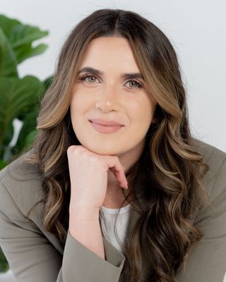 Photo of Stephanie Michaelian, Marriage & Family Therapist in Mid Wilshire, Los Angeles, CA