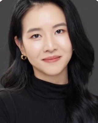 Photo of Karen Hsieh, MHC-LP