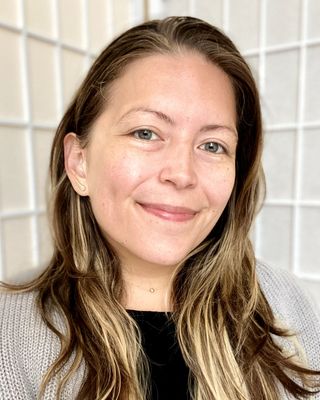 Photo of Erika Alcalde, Marriage & Family Therapist Associate, MA, AMFT