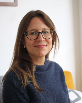 Photo of Anna Watkins, Psychotherapist, MBACP