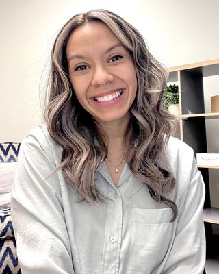 Photo of Cindy Raíces, Counselor in Elgin, IL