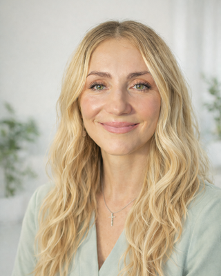 Photo of Yulia Zolotayko-Merchant, Psychiatric Nurse Practitioner, PMHNP, FNP, APRN