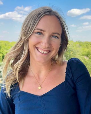 Photo of Kailyn Knippel, Pre-Licensed Professional, BA, YTT