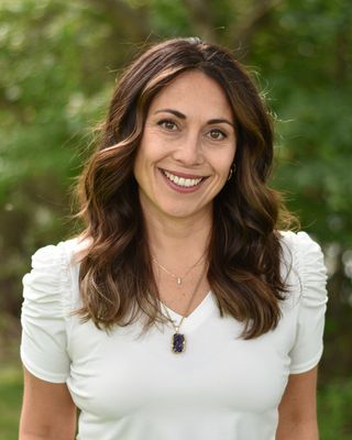 Photo of Jeanne Gundersen, Pre-Licensed Professional, LLPC