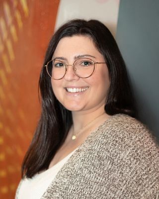 Photo of Jessica DiBernardo, Pre-Licensed Professional, MS, MEd