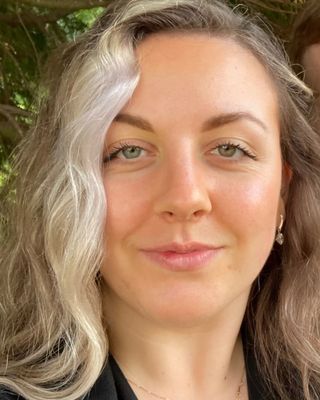 Photo of Edi Fratczak, Counsellor, MSc, BACP