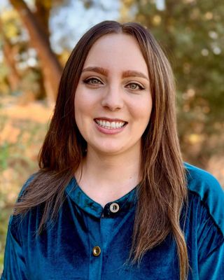 Photo of Kayla Setting - Kayla Setting: Pacific Emotional Wellness, Marriage & Family Therapist Associate, AMFT