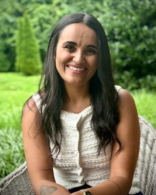 Photo of Lorraine Silva, Pre-Licensed Professional