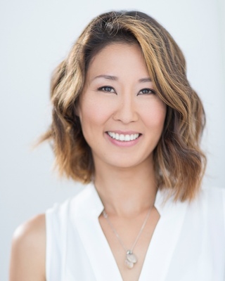 Photo of Jenny Watt, Counsellor in Downtown, Vancouver, BC