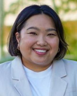 Photo of Vivian Do, Marriage & Family Therapist, LMFT
