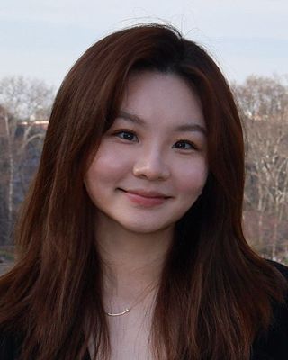 Photo of Fiona Luo, Pre-Licensed Professional, BA