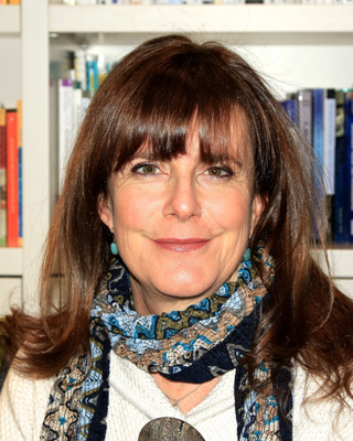 Photo of Nicky Perl, Psychotherapist, MA, MUKCP