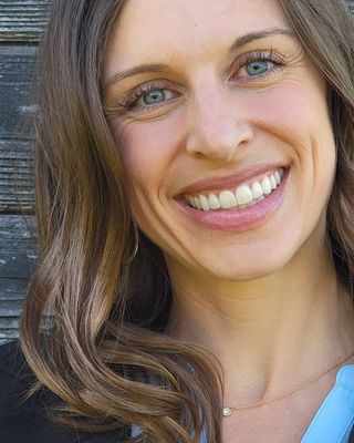 Photo of Lindsey Hurt, Psychiatric Nurse Practitioner, MSN, PMHNPBC