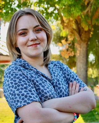 Photo of Alex Love, Pre-Licensed Professional, LMSW, CSWI