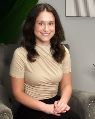 Photo of Julia Kaffl, Clinical Social Work/Therapist, LSW