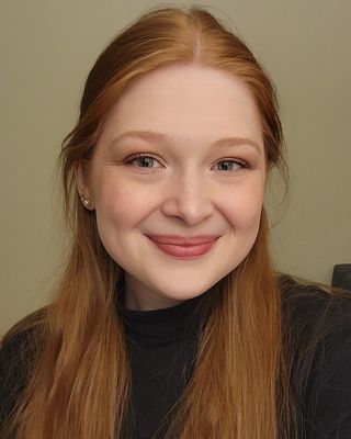 Photo of Ava Robbins, Clinical Social Work/Therapist, LLMSW